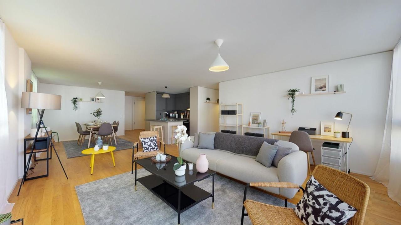 Superbe Modern Apartment In City Center La Chaux De Fonds Zewnętrze zdjęcie